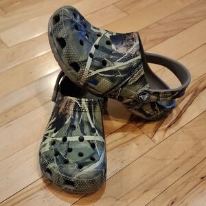CROCS Kids Camo Shoes